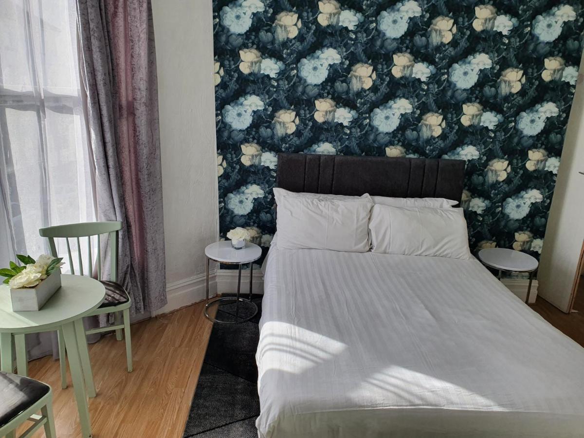Balkan Hotel Blackpool Ngoại thất bức ảnh