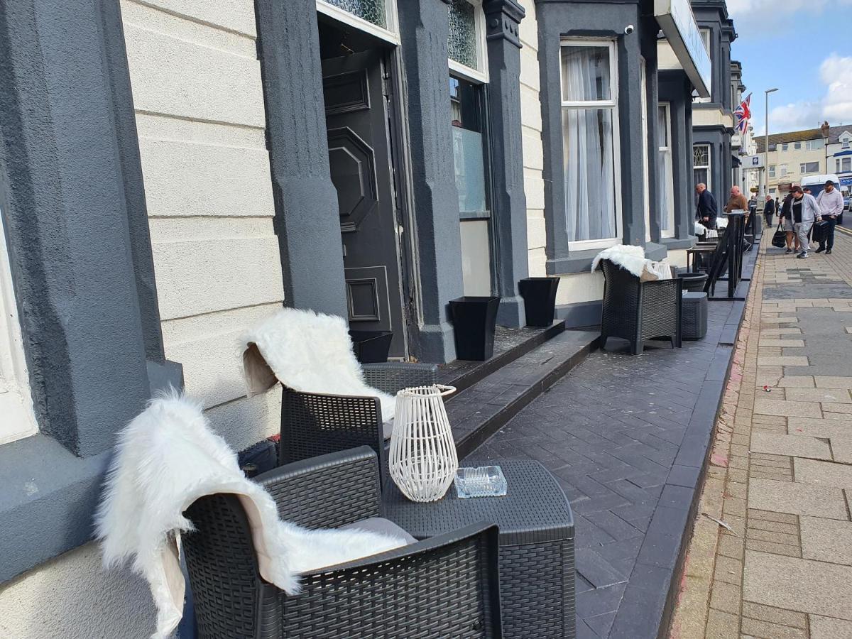Balkan Hotel Blackpool Ngoại thất bức ảnh